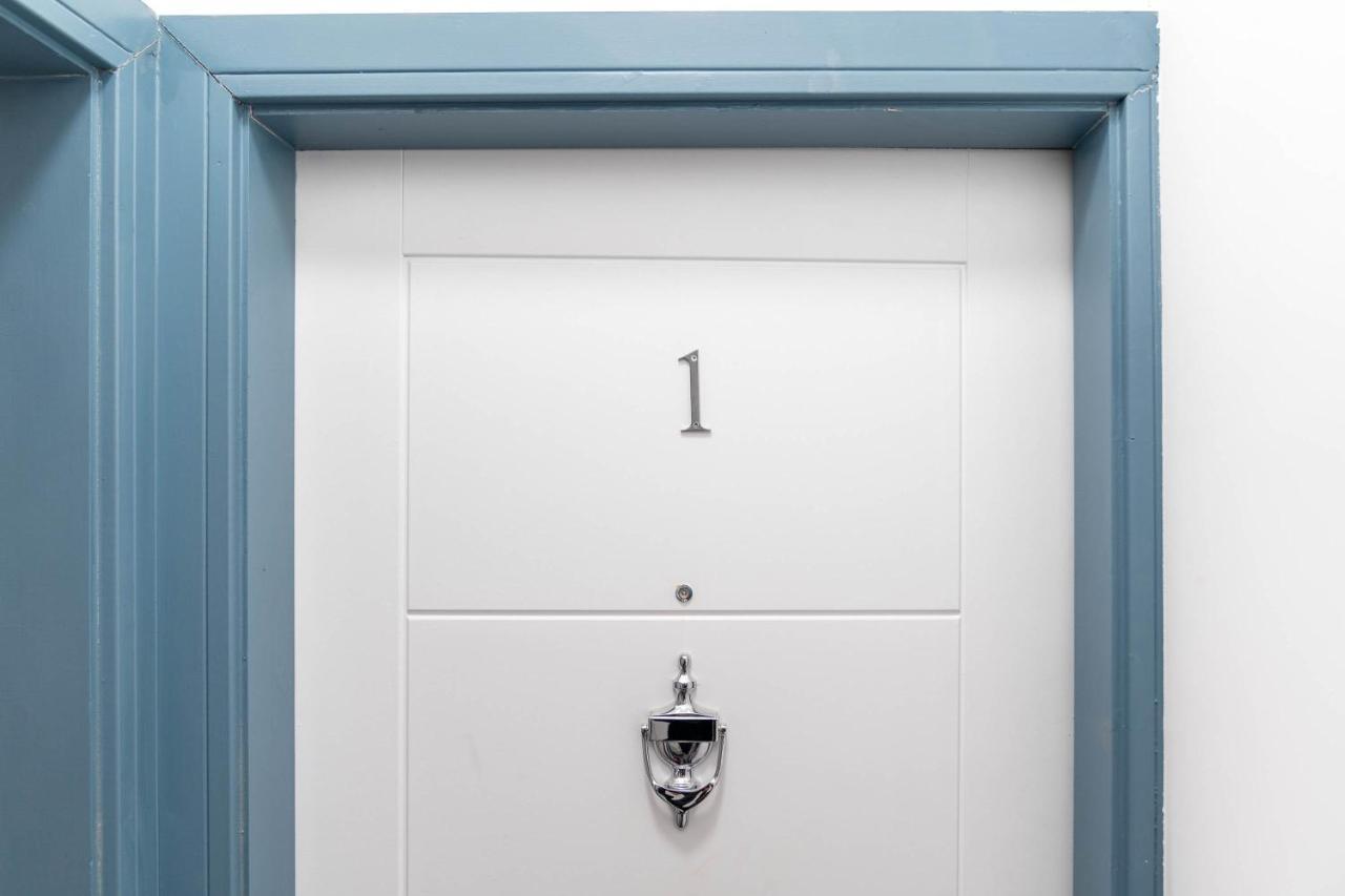 Sky One Bedroom Modern 1 Birmingham